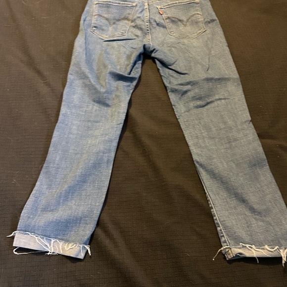 Levi’s 314 shaping straight leg jean with raw hem size 10 - Picture 2 of 4